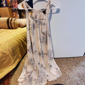 Torrid 4 Hi-Low light pink tank long length